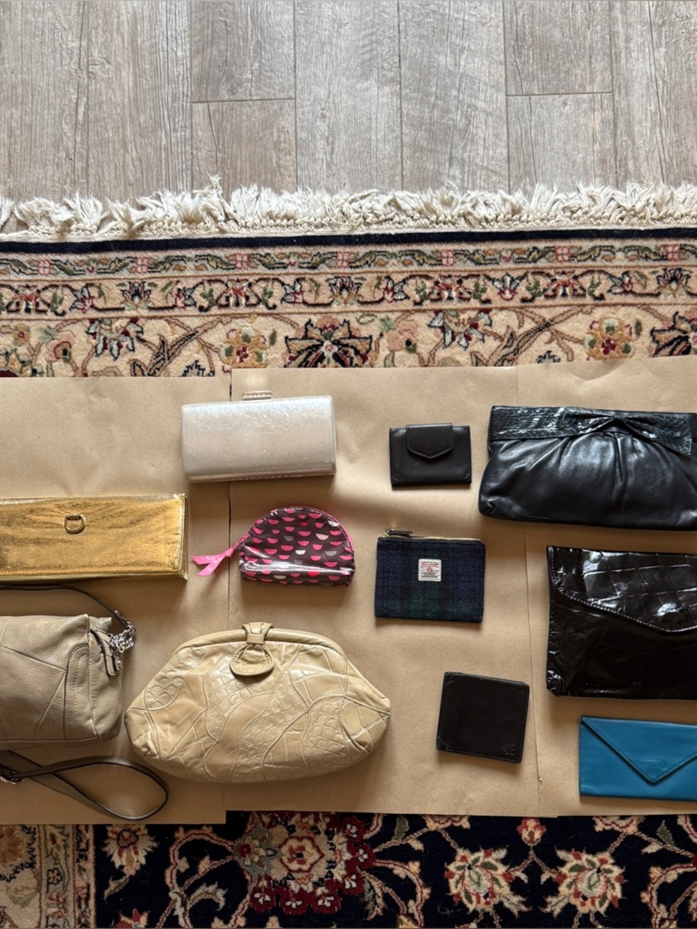 Seller's Lot | Vintage & Contemporary
Evening, Clutch, Wallet, & Coin Purse